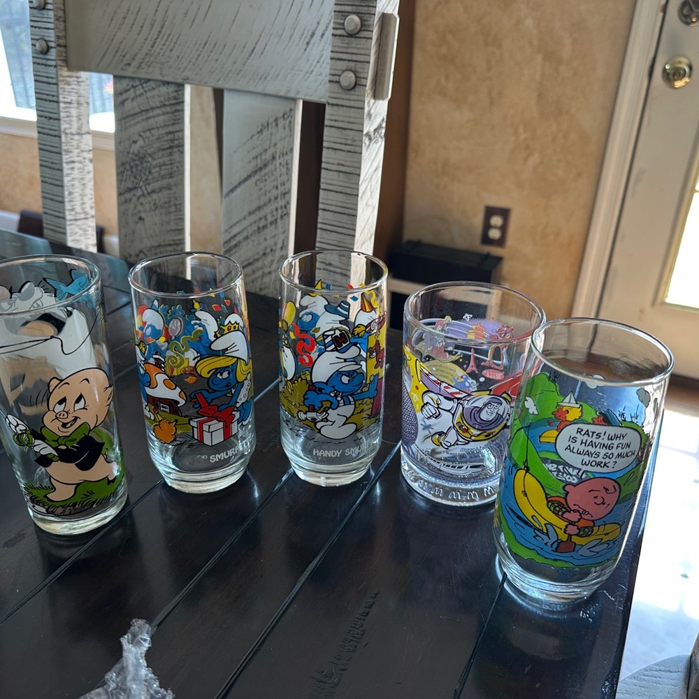 Colorful Cartoon Character Glass Set - Picture 6 of 11